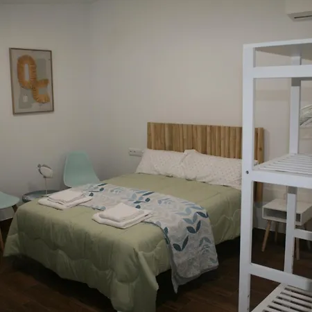El Refugio De Brovales בית נופש *